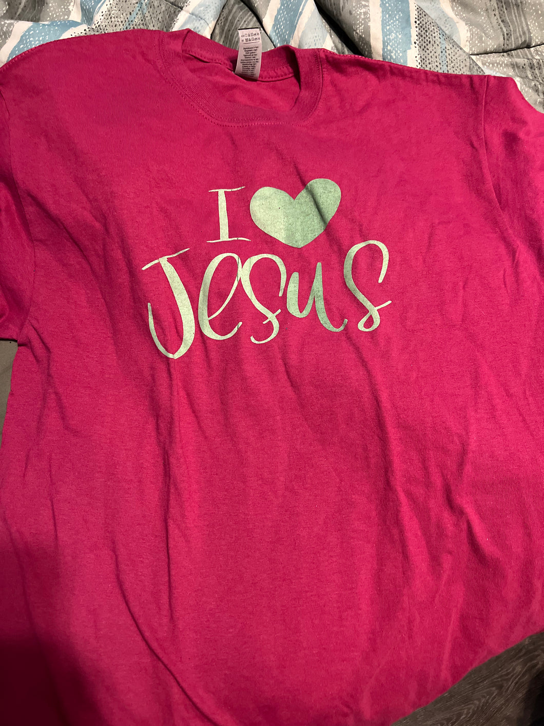 I Heart Jesus (T-Shirt) Pink/Green